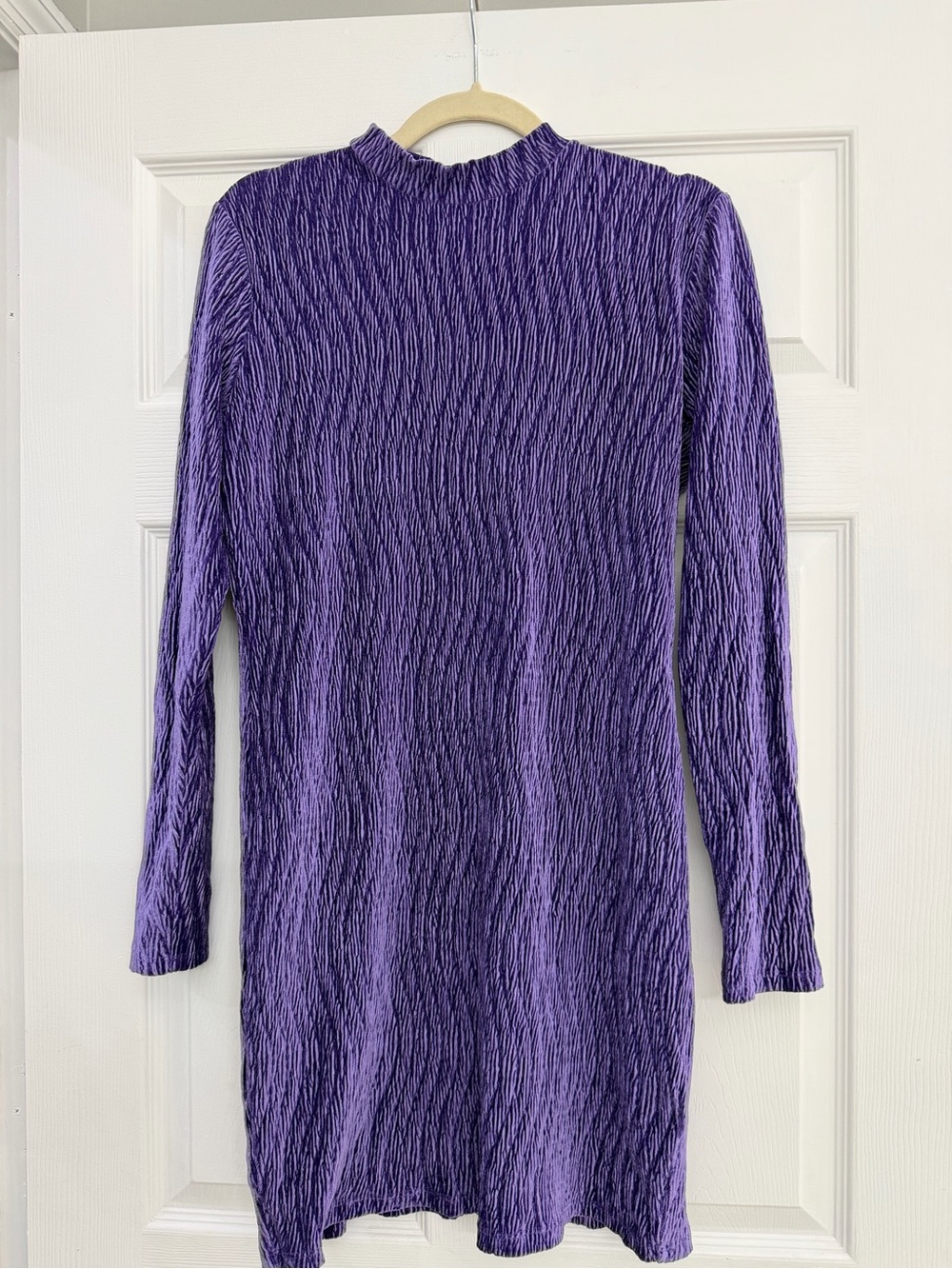 H&M Divided Purple Textured Open-Back Mini Dress – Size